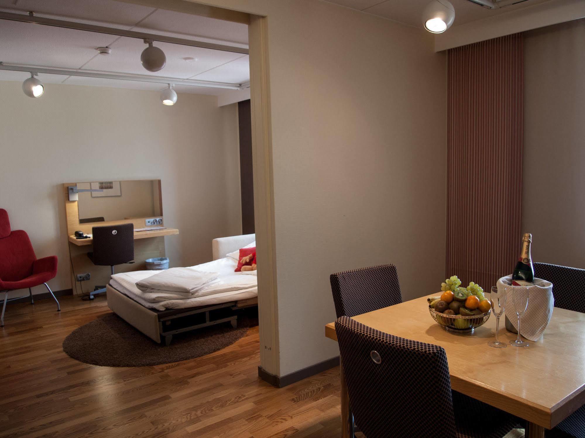 Original Sokos Hotel Vaakuna Коувола Екстериор снимка
